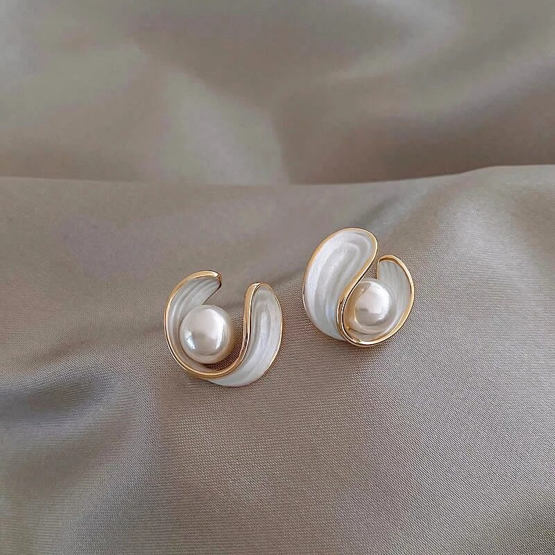 Boucles d'oreilles de luxe en opale blanche et perles d'or