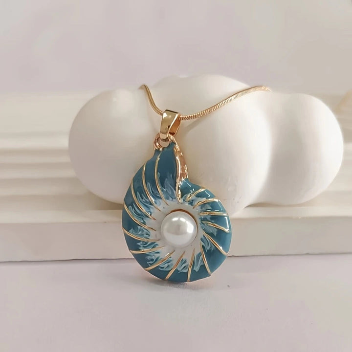 Collier en Coquillage Bleu Perle