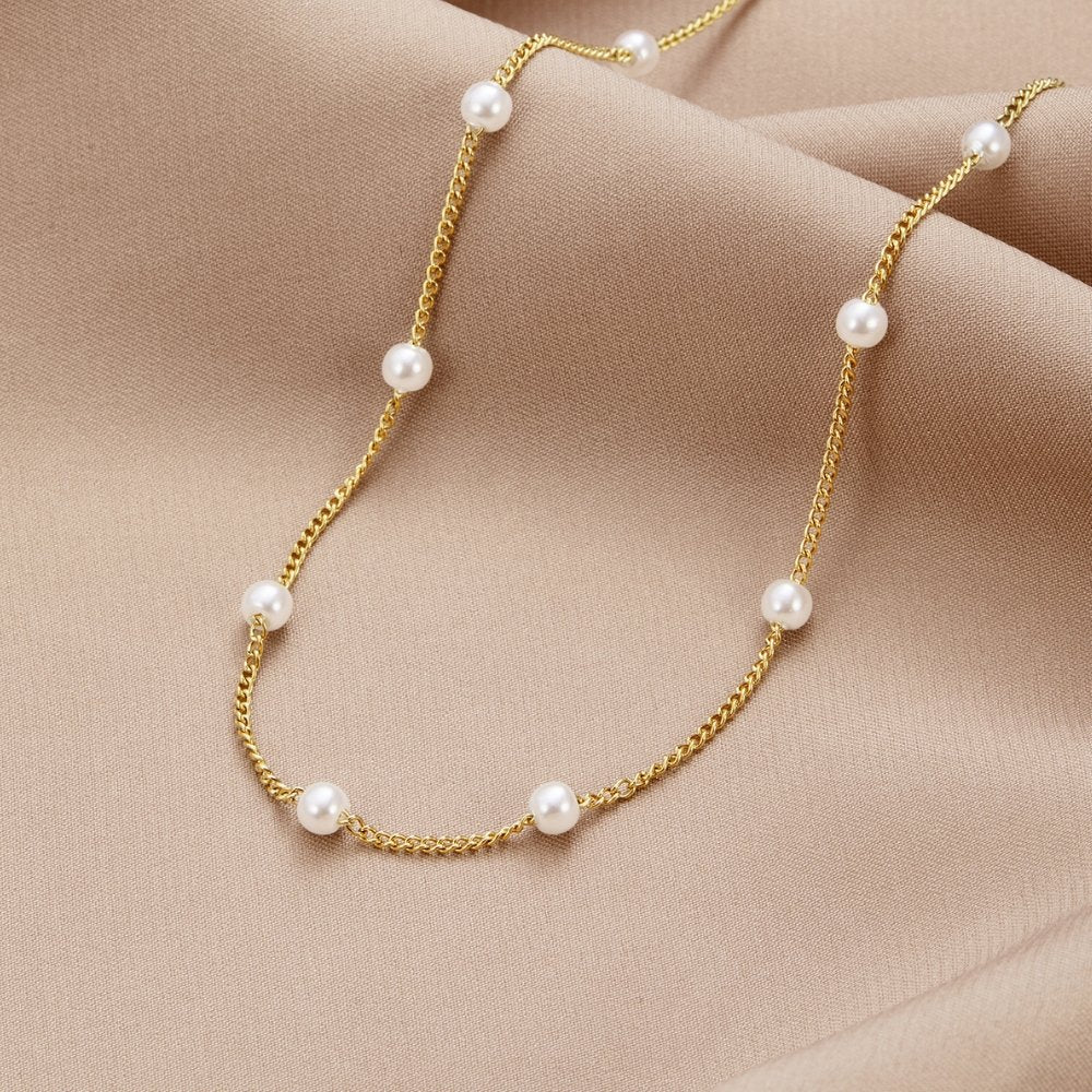 Collier en perles de René